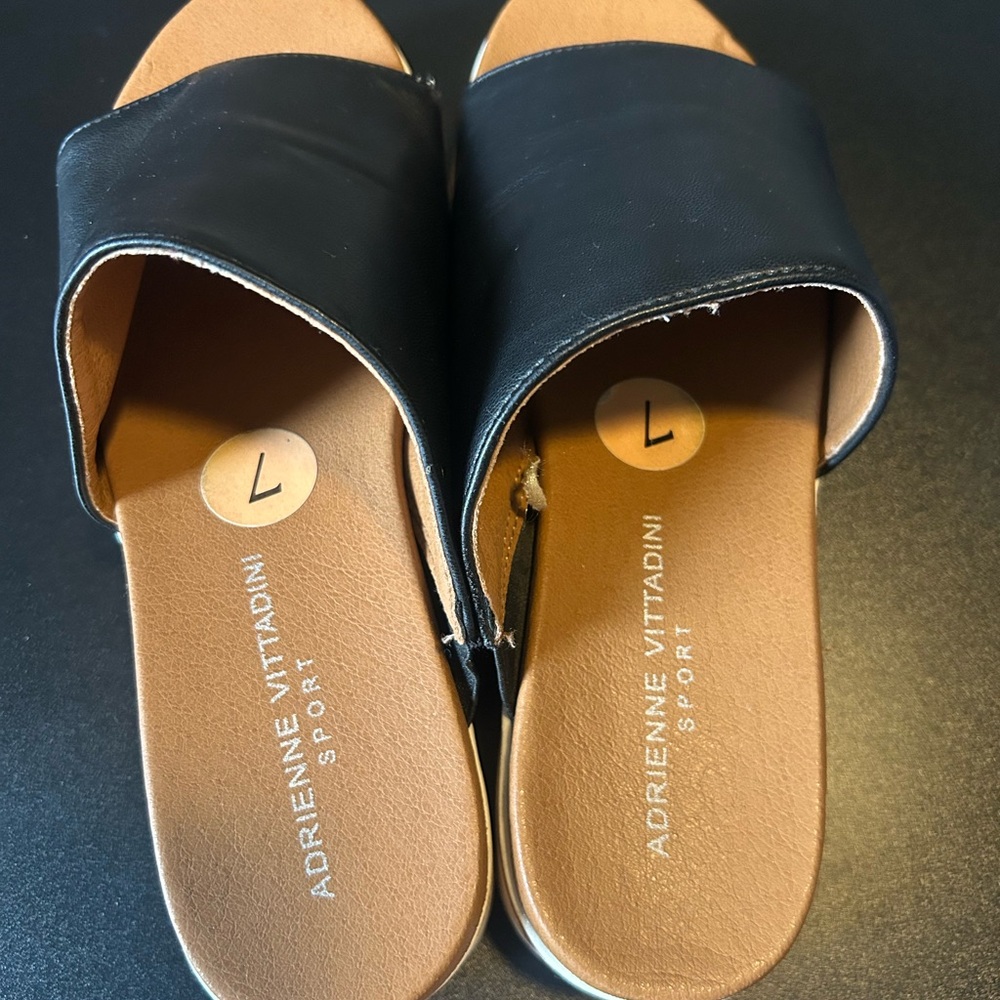 Adrienne Vittadini Black and Tan Slide Sandals for Women